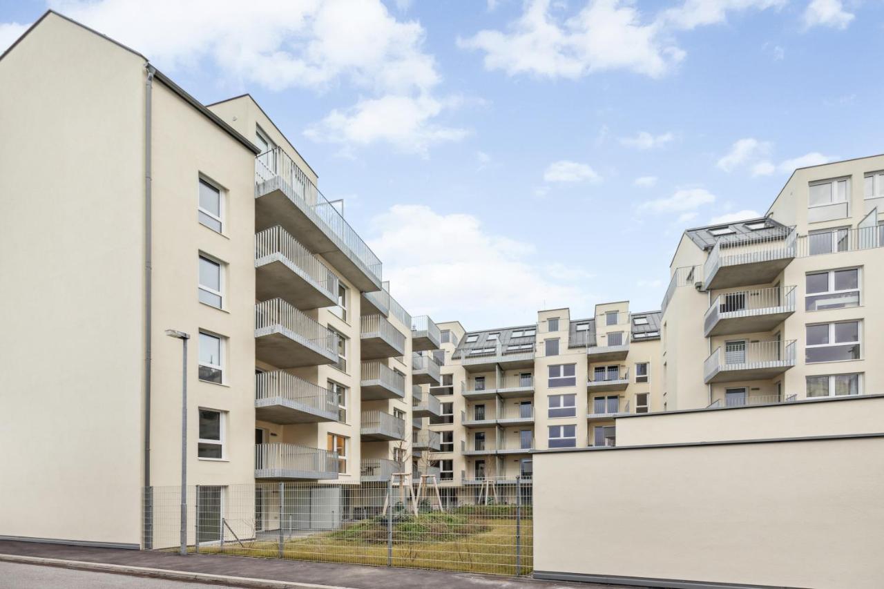 Ding Design Apartments In Brigittenau Vienna Exterior photo