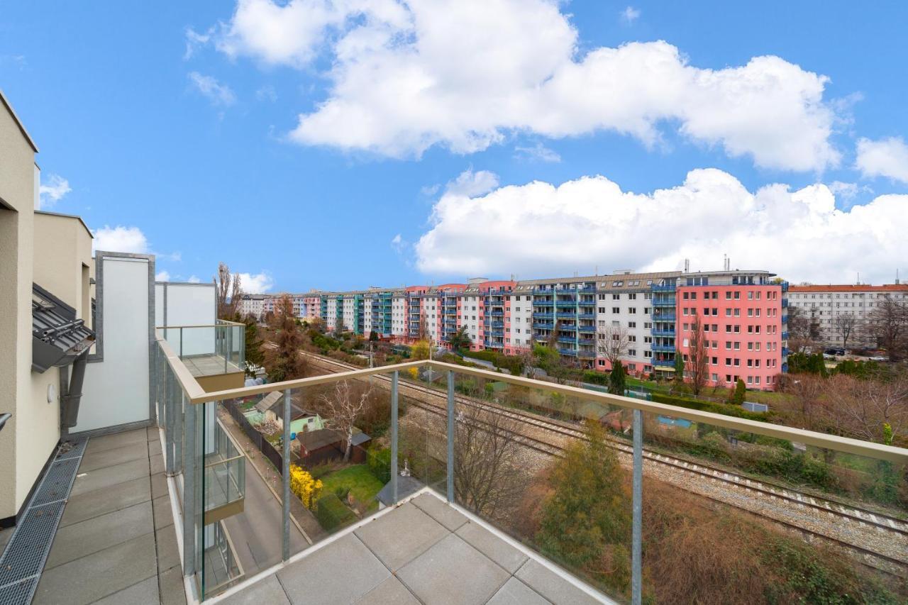 Ding Design Apartments In Brigittenau Vienna Exterior photo